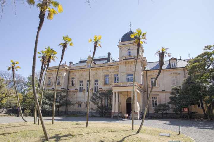 上野公園からも徒歩圏内♪　ヨーロッパのお城みたいな邸宅をめぐる名建築さんぽ／湯島「旧岩崎邸庭園」