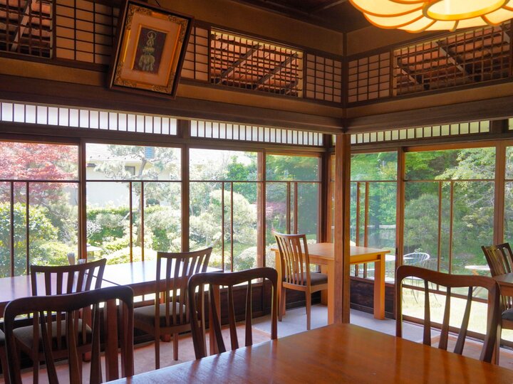 財界人の別荘として建てられた優美なお屋敷「Sasho」