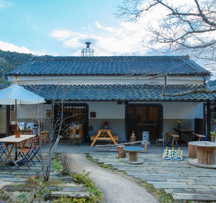 【和歌山県】大正時代の米蔵で菜食を楽しめる「もみのき食堂」