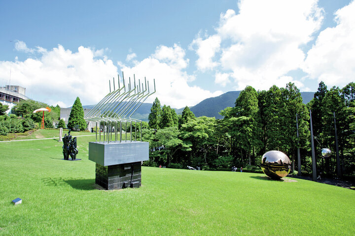 新緑の箱根で楽しむアートさんぽ〜野外美術館からクラフト体験まで〜