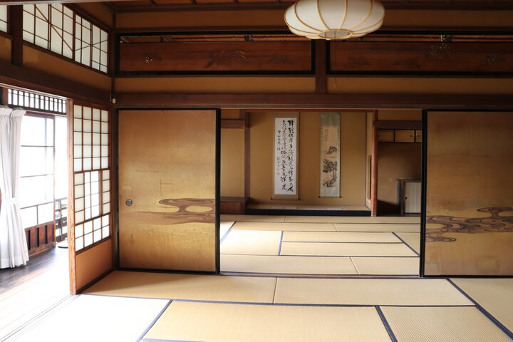 客間としてさらに豪華に造られた2階