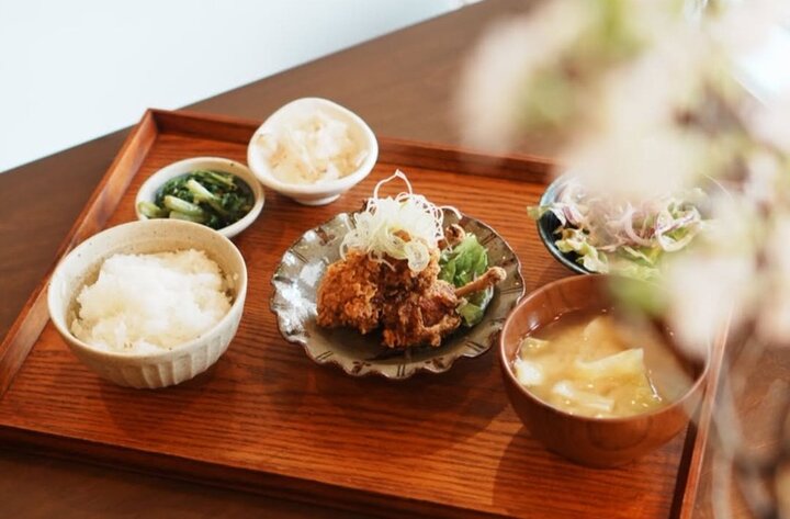 型にはまらないお店作りが魅力♪国分寺の定食カフェ「craft食堂 ハコノソト」