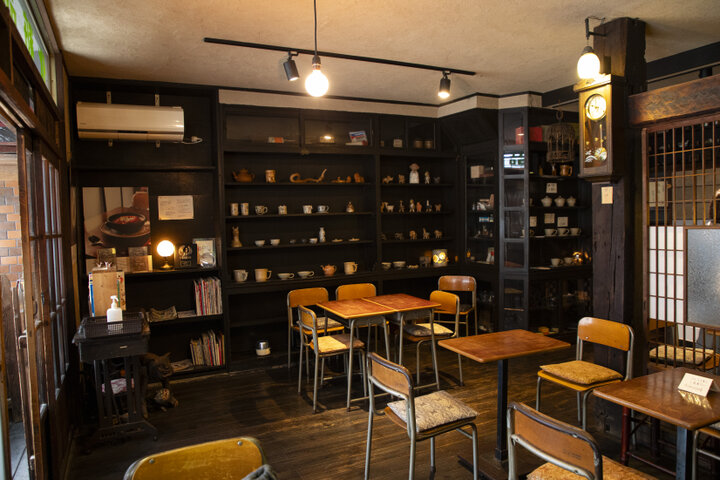 昭和２年築のレトロな空間でのんびり時間「古民家カフェ こぐま」