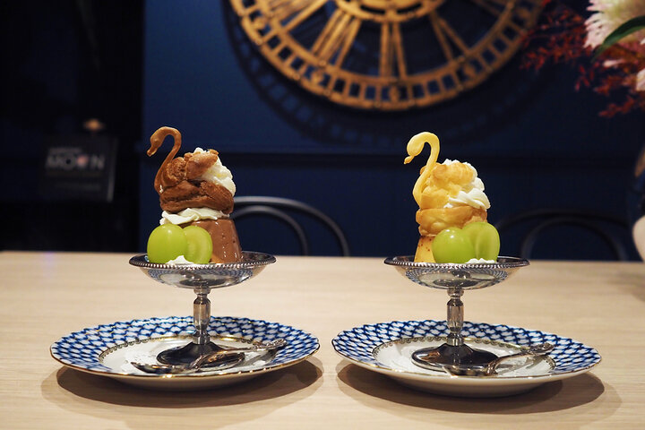 黒と白のスワンスイーツに心ときめく♪ ゆったりランチも楽しめる麻布台の紅茶専門店「ナナシアン」