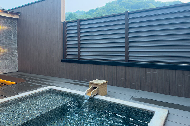 名古屋の奥座敷・山あいの静かな湯宿でほっとひと息。猿投温泉「金泉閣」