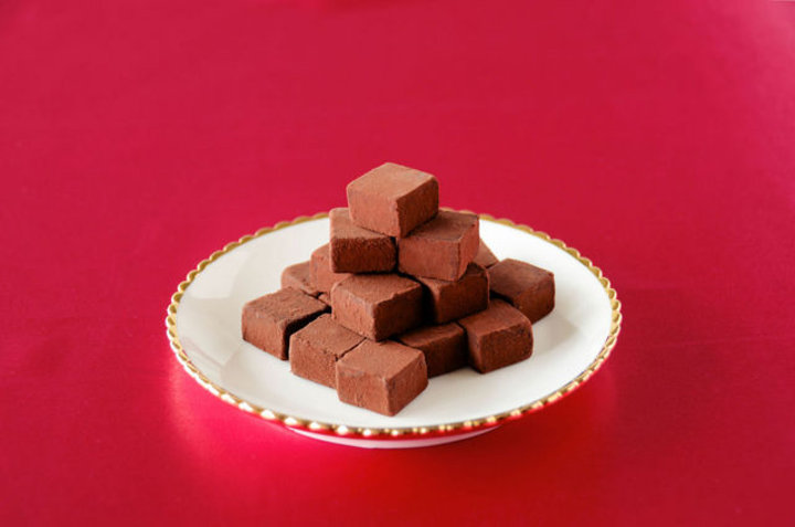 大人のための贅沢スイーツ、元町の老舗フレンチ「霧笛楼」の生チョコレート