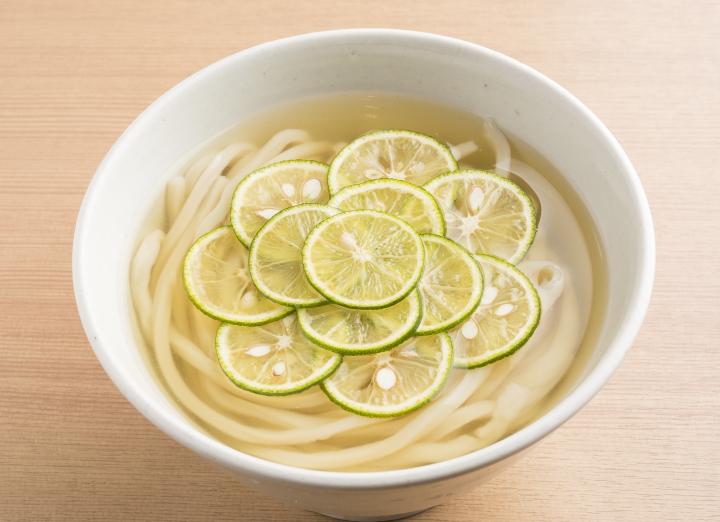 つるるん ひんやり 福岡 博多で話題の人気うどん3選 ことりっぷ