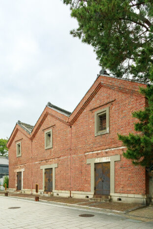 煉瓦蔵（諸戸氏庭園）