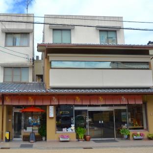 人気の金箔貼りを体験 おみやげにしたくなる 金沢らしい工芸品がそろう 金箔屋 さくだ ことりっぷ 人気の金箔貼りを体験 おみやげにしたくなる 金沢らしい工芸品がそろう 金箔屋 さくだ ことりっぷ