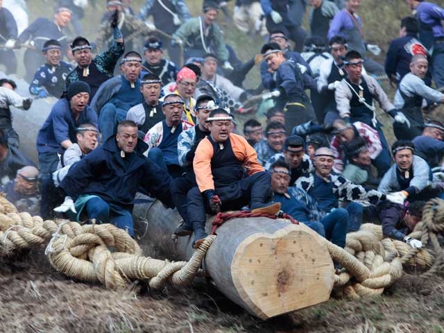 諏訪大社御柱祭 - （長野県）の詳細情報 ｜ ことりっぷ