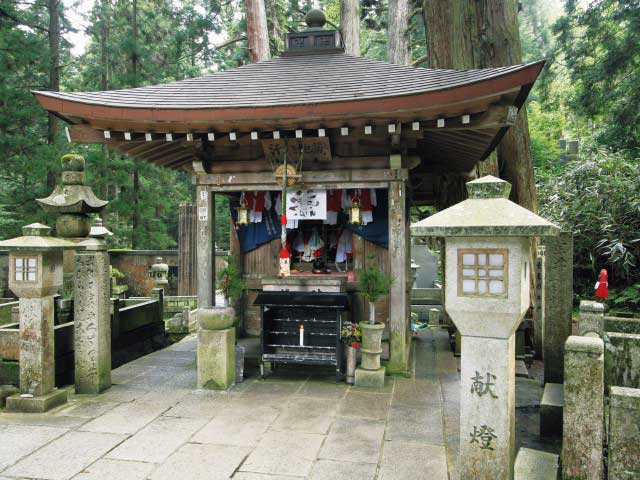 高野山奥之院 - （和歌山県）の詳細情報 ｜ ことりっぷ