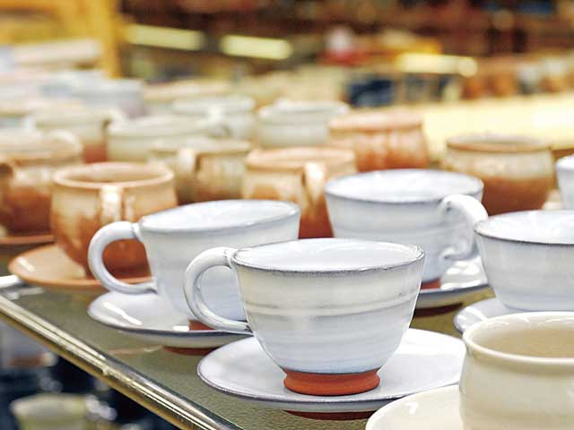 Amazon.co.jp: 陶芸 骨董品 茶道具 萩焼 千春楽窯 城山 茶器揃宝