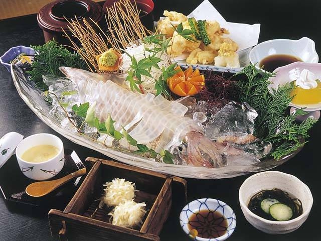 Squid sashimi course
