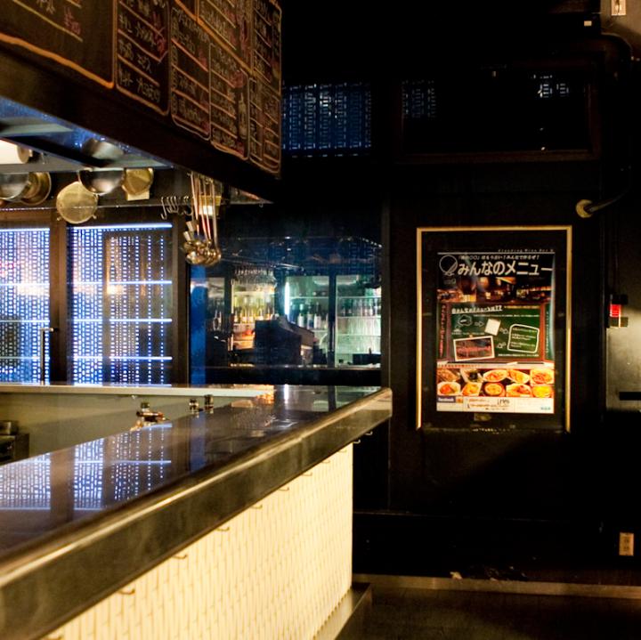 「恵比寿の立ち飲み」の先駆け「Standing Wine Bar Q」へ ｜ ことりっぷ