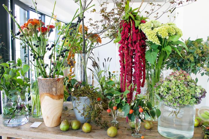 吉祥寺のビルの3階にある花屋 Hibi で秋の植物たちに出会う ことりっぷ