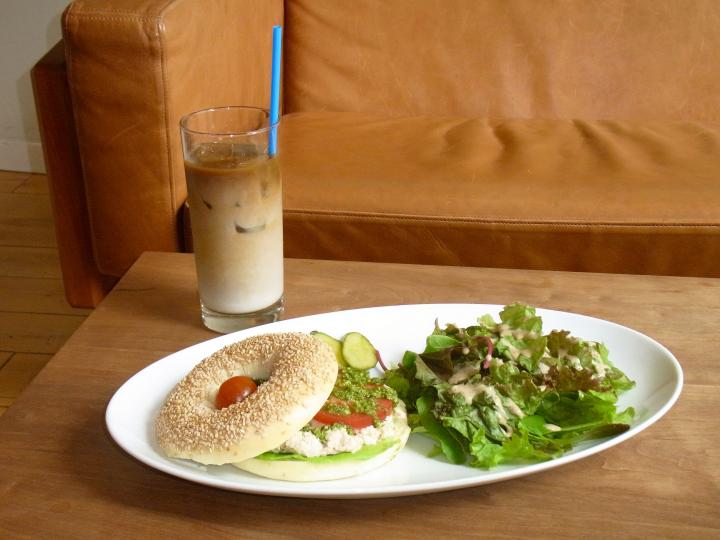 ほんのり甘く、しっとりしたモントリオール式ベーグル専門店「ポコベーグルカフェ」