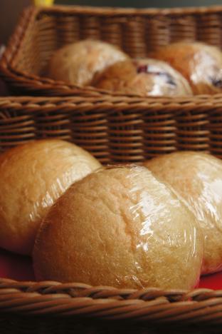 小麦の食感を楽しめる「もっちりパン」も人気